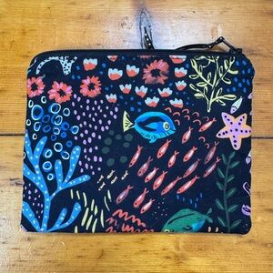 Brand New Ocean Print Zipper Pouch